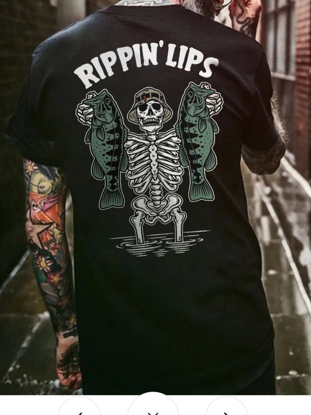Black 'Rippin' Lips' Graphic Tee - size Large
